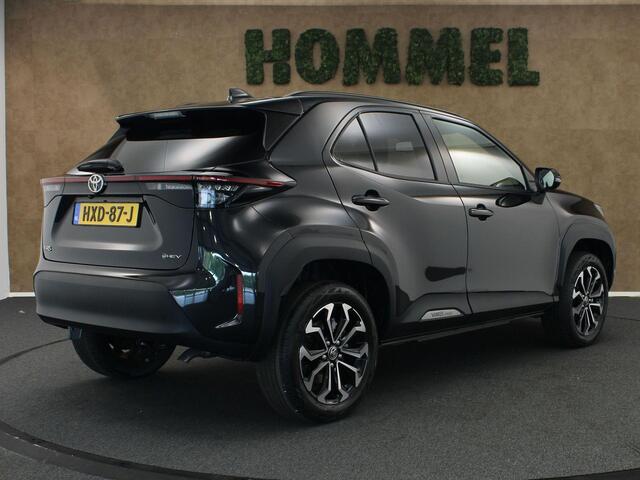 Toyota YARIS Cross 1.5 Hybrid 130 Dynamic - ORIGINEEL NEDERLANDSE AUTO - STUUR EN STOEL VERWARMING - KEYLESS ENTRY & START - VERWARMDE VOORRUIT - ADAPTIVE CRUISE CONTROL - DRAADLOZE TELEFOONLADER