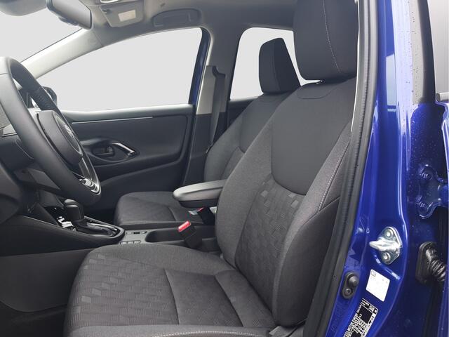 Toyota YARIS 1.5 Hybrid 115 First Edition *DEMO*