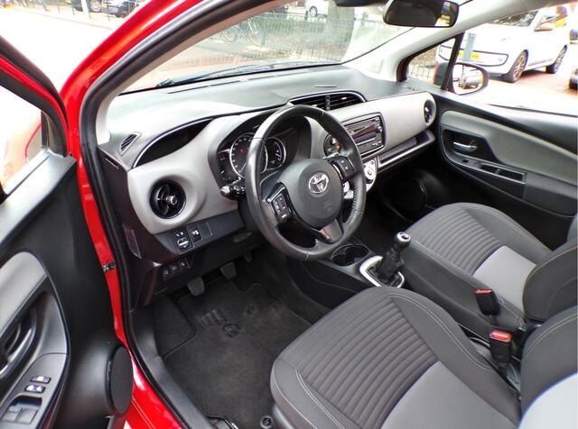 Toyota YARIS 1.0 VVT-i Comfort NL AUTO ORGINELE KM STAND MET NAP......