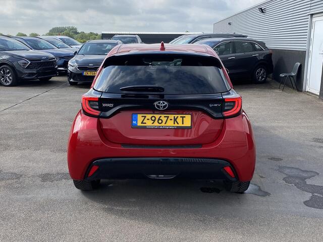 Toyota YARIS 1.5 Hybrid 130 Executive Navigatie Apple CarPlay/Android Auto, Dodehoek detectie, parkeersensoren v&a, adaptieve cruise control, keyless, stoel verwarming, 1e eign.