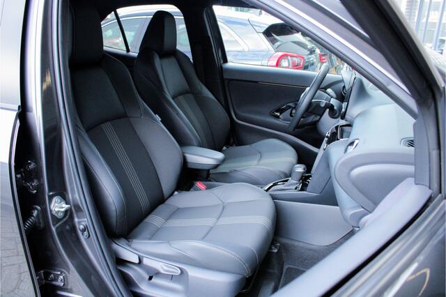 Toyota YARIS Cross 1.5 Hybrid Adventure AWD |dealer onderhouden|elektrische klep|leder|camera