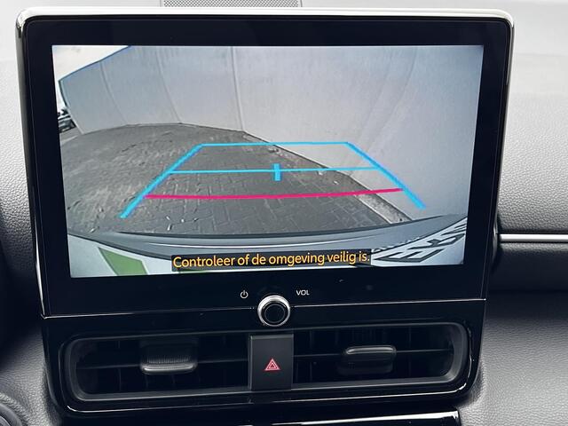 Toyota YARIS Cross 1.5 Hybrid 115 First Edition / Tot 10 jaar Garantie* / Stuur-, stoel- en voorruitverwarming / Apple Carplay Android Auto / Adaptieve cruise control / Climate control / Achteruitrijcamera /