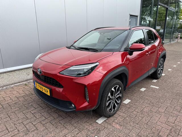 Toyota YARIS Cross 1.5 Hybrid Dynamic Navigatie, adaptieve cruise control, keyless entry- & start, achteruitrij camera, automaat!