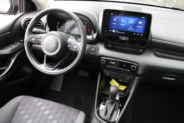 Toyota YARIS 1.5 Hybrid Automaat | Navigatiesysteem | Achterruitrij camera | Dodehoek detectie