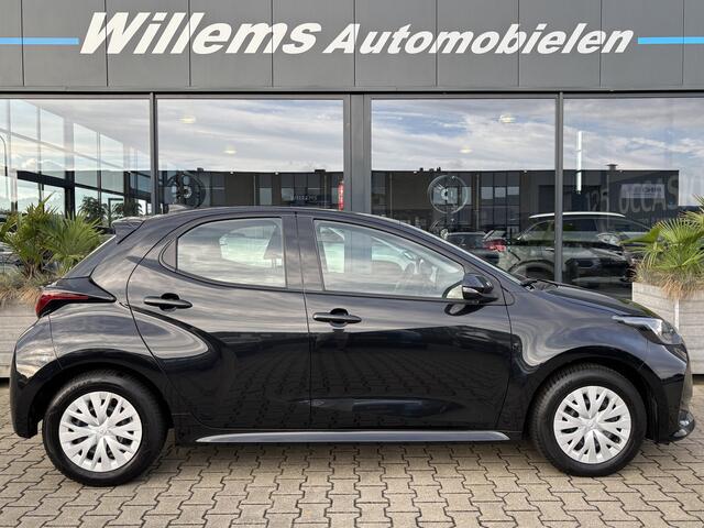 Toyota YARIS 1.5 Hybrid Active Camera, Clima & Adaptive Cruise Control