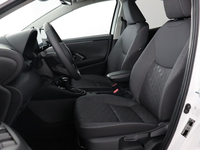 Toyota YARIS 1.5 Hybrid Team Player (Virtual Cockpit / Led / Camera / Stuur-Stoelverw.)