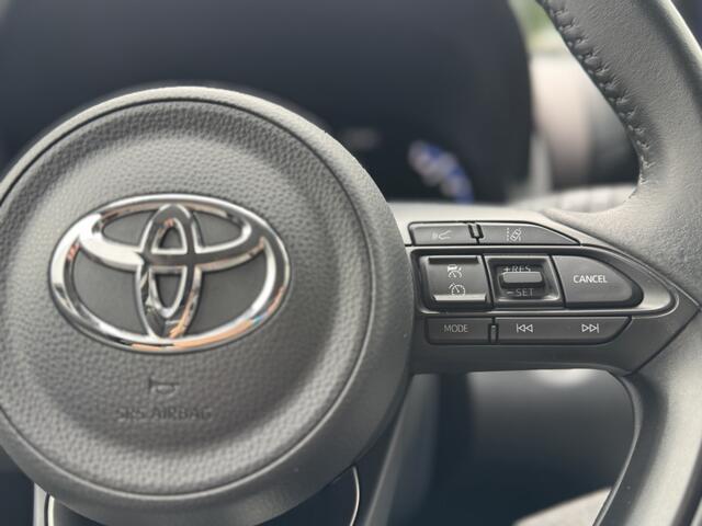 Toyota YARIS Cross 1.5 Hybrid Executive AWD Bi-Tone Panorama dak, Rondomzicht camera, Navigatie, , All-in Rijklaarprijs