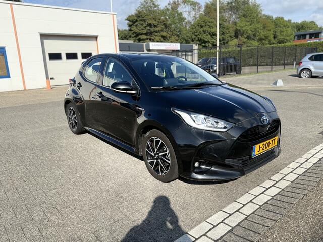 Toyota YARIS 1.5 Hyb. First Ed.