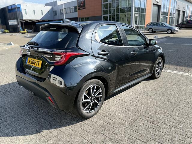 Toyota YARIS 1.5 Hyb. First Ed.