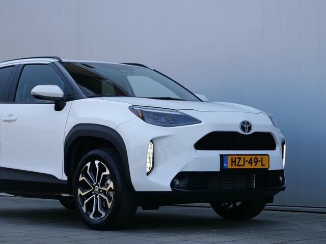 Toyota YARIS Cross 1.5 Hybrid 130 Pk Teamplayer Automaat Apple Carplay / DAB / Camera / Stoelverwarming