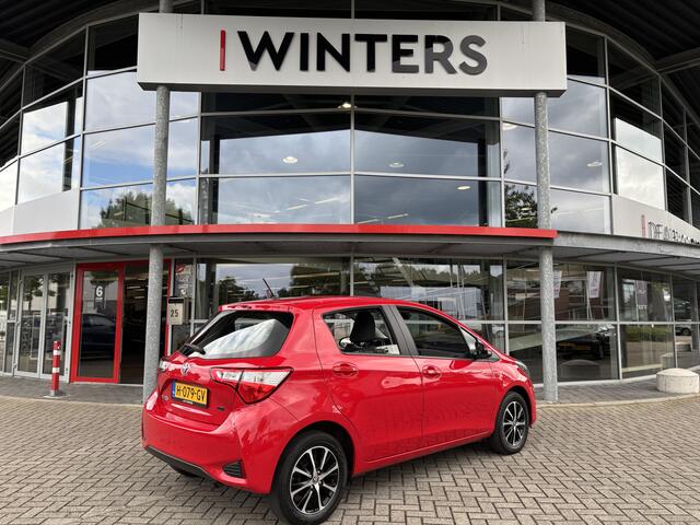 Toyota YARIS 1.0 VVT-i Connect Airco | Achteruitrijcamera | Bluetooth I Apple Carplay I Android Auto I