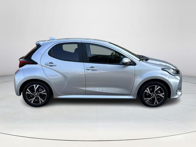 Toyota YARIS 1.5 Hybrid 115 First Edition