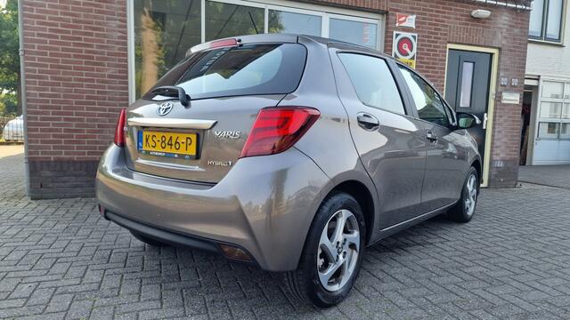 Toyota YARIS 1.5 Hybrid Trend, Navigatie, LM velgen, NL auto!