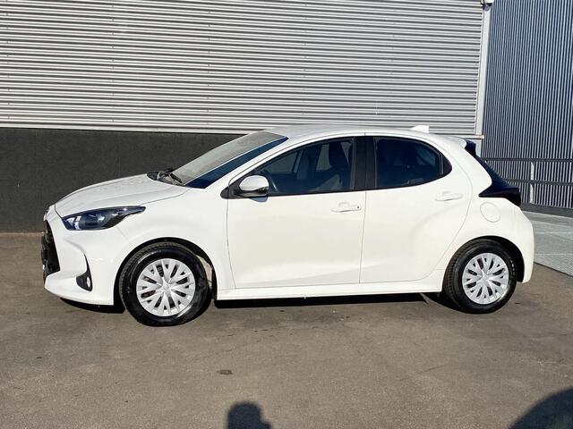 Toyota YARIS 1.5 Hybrid 115 Active Apple Carplay/ Android auto Navigatie, Achteruitrijcamera, Adaptieve cruise control, BTW-auto