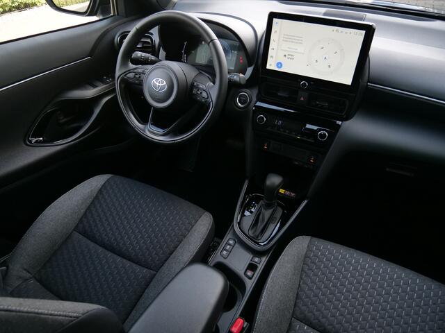 Toyota YARIS Cross 1.5 Hybrid 130 Pk Teamplayer Automaat Apple Carplay / DAB / Camera / Stoelverwarming