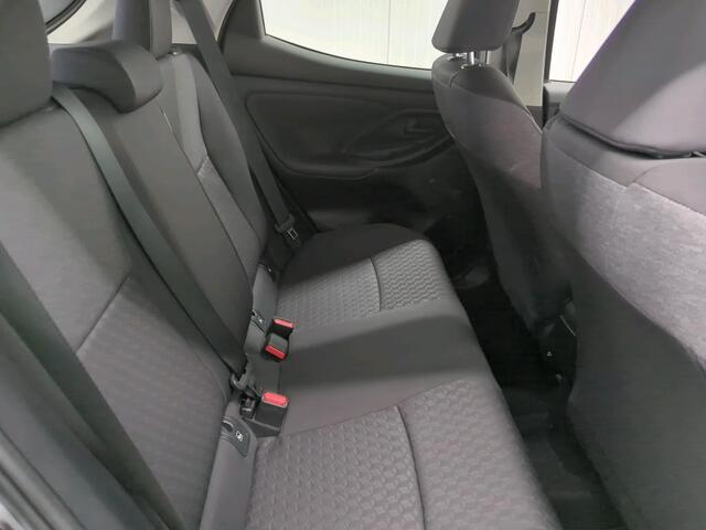 Toyota YARIS 1.5 Hybrid Active, 1e Eig! Camera! Carplay! VERWACHT!