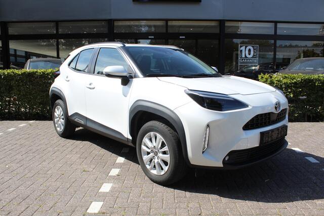 Toyota YARIS Cross 1.5 Hybrid Dynamic Special | Rijklaar | Parelmoer | Head Up | Stoel-/Stuurverw. | Apple/Android | Navi | LED | El. Achterklep | Smartkey
