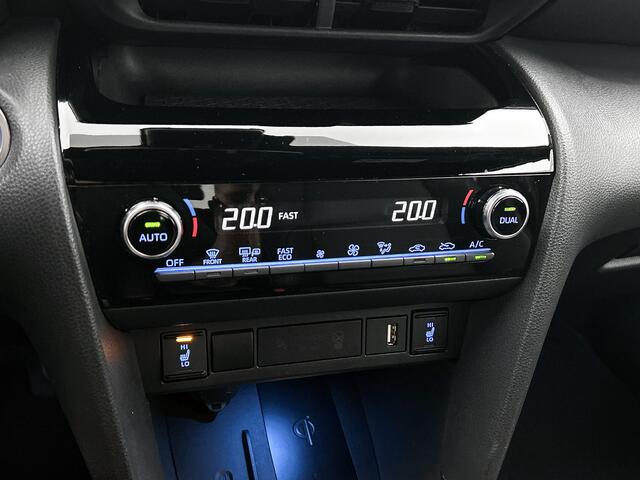 Toyota YARIS Cross 1.5 Hybrid Launch Edition | Stoel + Stuur verwarming | Leder | JBL | Blindspot |