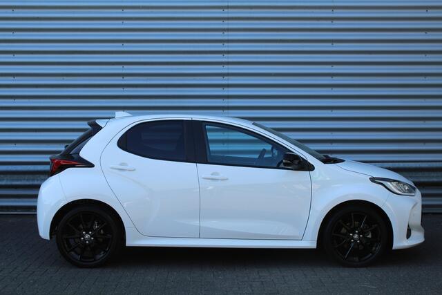 Toyota YARIS 1.5 Hybrid 116pk Executive Automaat NL-Auto NAP 10 Jaar Garantie Clima Cruise Navi Carplay Camera 17"LMV Stoelverwarming