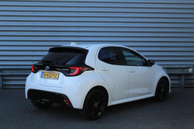 Toyota YARIS 1.5 Hybrid 116pk Executive Automaat NL-Auto NAP 10 Jaar Garantie Clima Cruise Navi Carplay Camera 17"LMV Stoelverwarming