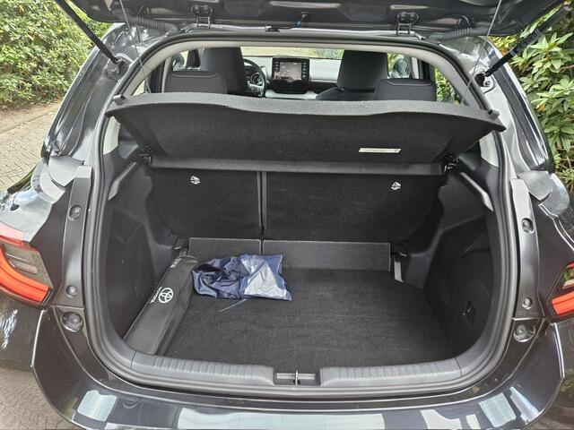 Toyota YARIS 1.5 Hybrid Dynamic Afneembare Trekaak/Carplay/Stoel verwarming