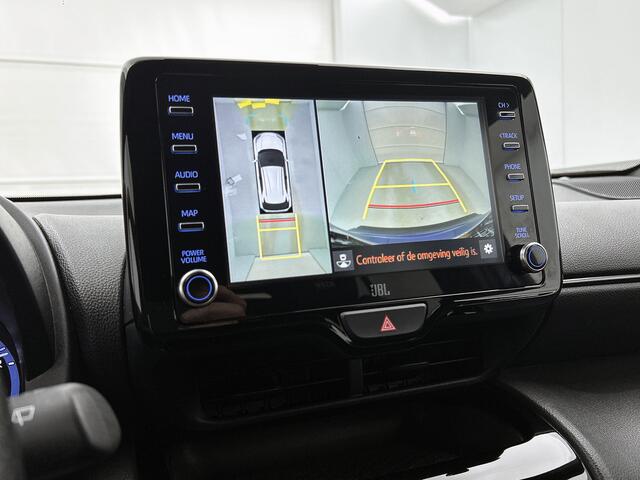 Toyota YARIS Cross 1.5 Hybrid GR Sport | Half lederen bekleding | Afneembare trekhaak | JBL | Stoelverwarming | Treeplanken | 360 Camera | Blindspot |