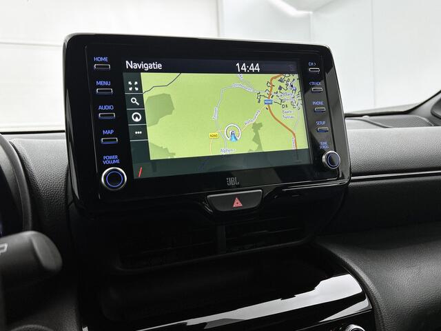 Toyota YARIS Cross 1.5 Hybrid GR Sport | Half lederen bekleding | Afneembare trekhaak | JBL | Stoelverwarming | Treeplanken | 360 Camera | Blindspot |