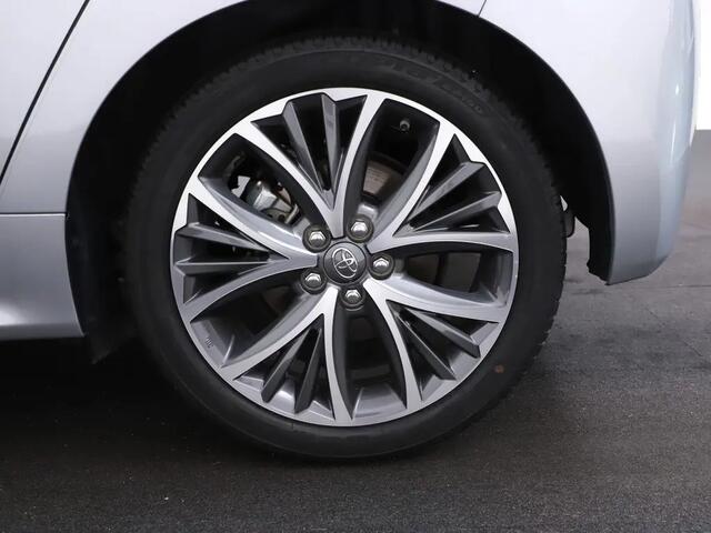 Toyota YARIS 1.5 Hybrid 130 Launch Edition Executive Pano 11-2024 16.675 KM