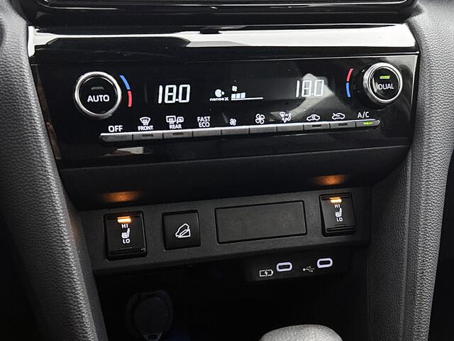 Toyota YARIS Cross 1.5 Hybrid 130 Launch Edition AWD | All Wheel Drive | JBL | Head Up Display | Navigatie | Stoelverwarming |