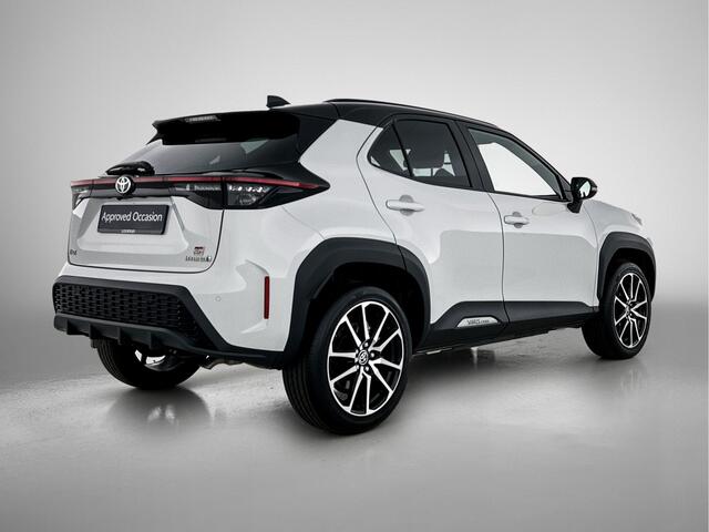 Toyota YARIS Cross 1.5 Hybrid GR Sport 130 PK | Stoel + Stuurverwarming | Blindspot | PDC voor en achter | Navigatie |