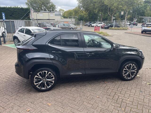 Toyota YARIS Cross 1.5 Hybrid 130 Executive | Stoel- & Stuurverwarming | Dodehoek detectie | Parkeersensoren | Navigatie
