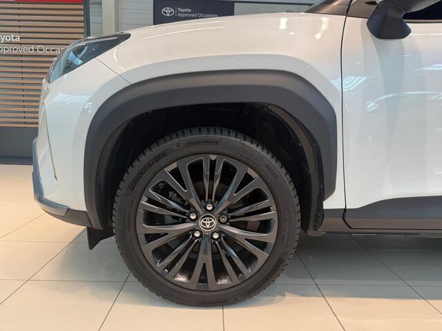 Toyota YARIS Cross 1.5 Hybrid AWD Adventure Limited | 18 inch LM velgen | Apple Carplay | Pearl White