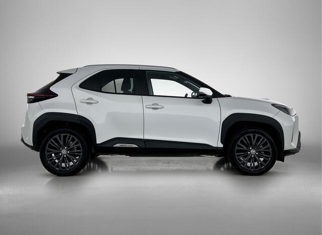 Toyota YARIS Cross 1.5 Hybrid Adventure | Full map navigatie | Stoelverwarming | Adaptive cruise control |