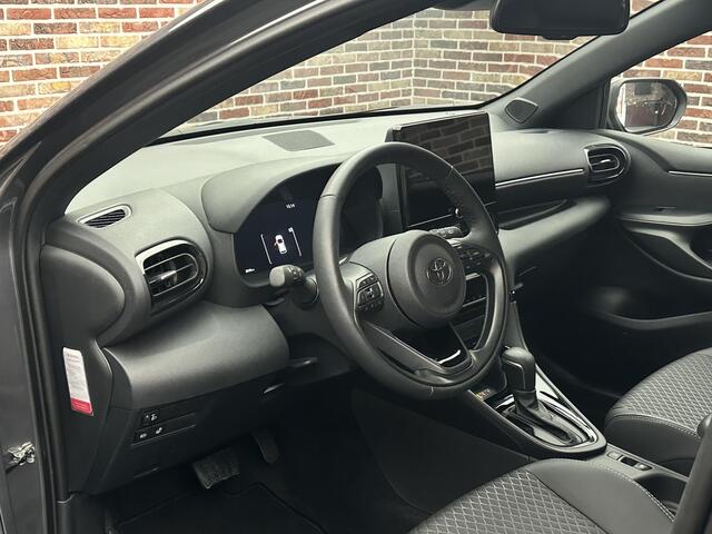 Toyota YARIS 1.5 Hybrid 130 Executive Camera StoelVrwm StuurVrwm NAP