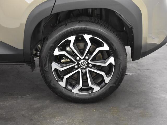 Toyota YARIS 1.5 Hybrid Dynamic | Parkeersensoren V+A | Stoelverwarming