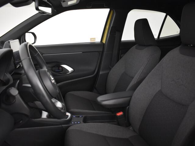 Toyota YARIS 1.5 Hybrid Dynamic | Parkeersensoren V+A | Stoelverwarming
