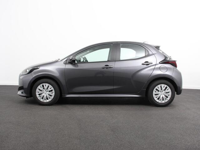 Toyota YARIS 1.5 Hybrid Comfort Aut Carplay Automatische Airco Toyota Safety Sense Adaptieve lampen Verkeerborden herkenning bots waarschuwing