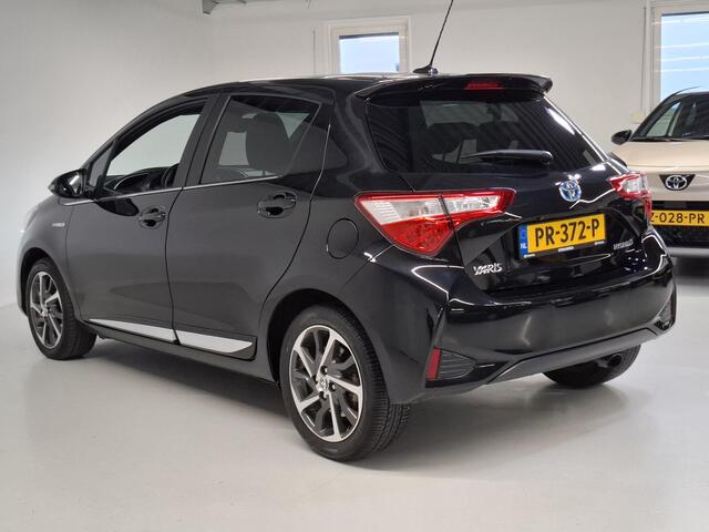 Toyota YARIS 1.5 Hybrid Premium | Panorama-dak | Keyless | Cruise control | licht/regen sensor |