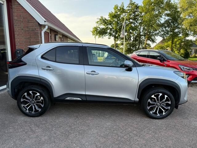 Toyota YARIS 1.5 HYBRID 130 PK DYNAMIC AUTOMAAT Nieuw! LUXE UITVOERING