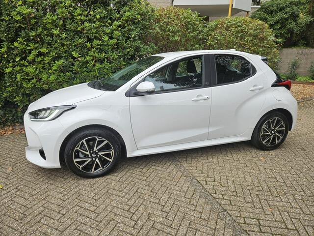 Toyota YARIS 1.5 Hybrid Dynamic Limited Apple Carplay/Led