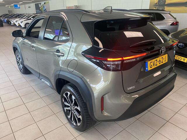 Toyota YARIS Cross 1.5 Hybrid 115 First Edition | Comfort Pack