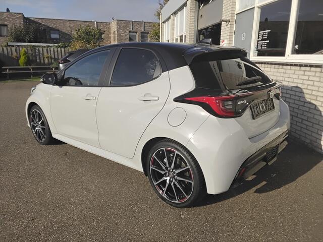 Toyota YARIS 1.5 Hybrid GR Sport Garantie*two tone*
