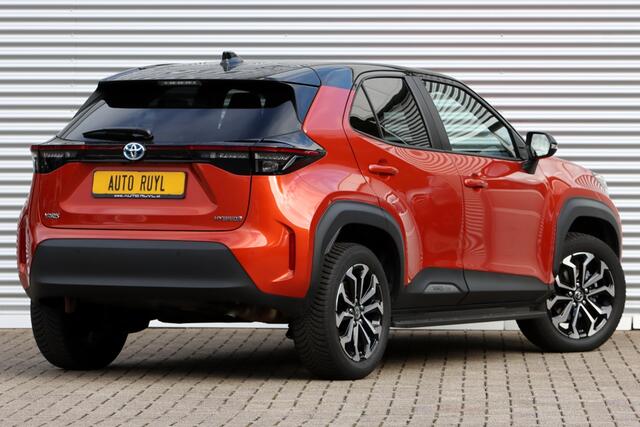 Toyota YARIS Cross 1.5 Hybrid Spicy Edition Bi-Tone