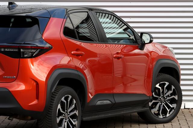 Toyota YARIS Cross 1.5 Hybrid Spicy Edition Bi-Tone