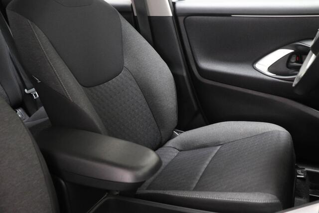 Toyota YARIS 1.5 Hybrid Dynamic | LED | STOELVERWARMING | DAB | APPLE | CAMERA