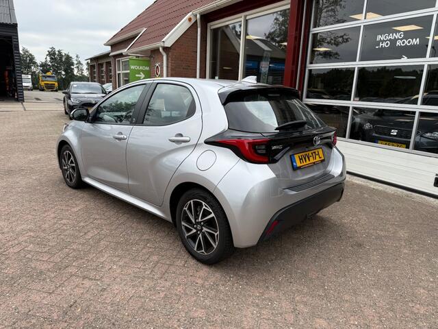 Toyota YARIS 1.5 HYBRID TEAM HYBRID WINTER PACK/CAMERA/ACC/NAVIGATIE