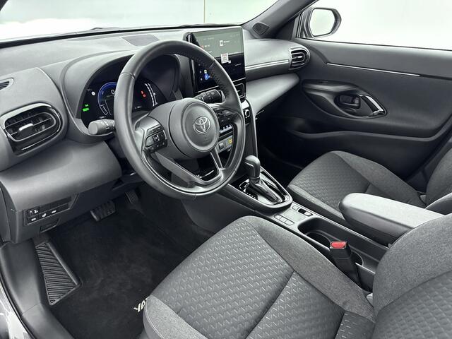 Toyota YARIS Cross 1.5 Hybrid Dynamic | Apple Carplay/Android Auto | Stoel-/Stuur verwarming | Lichtmetalen Velgen | Metaallak |