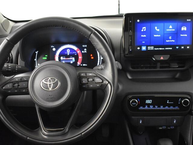Toyota YARIS 1.5 Hybrid 115 Style | PDC V+A | BSM | Stuur en Stoelverwarming
