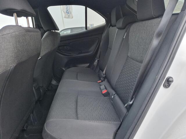 Toyota YARIS Cross 1.5 Hybrid Dynamic TEAM D | PDC V + A | CRUISE | rijklaarprijs !!