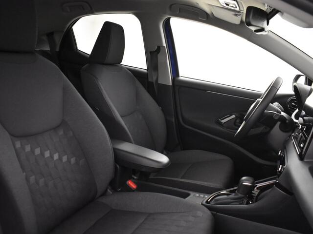 Toyota YARIS 1.5 Hybrid 115 First Edition | All Seasons | Led | Carplay